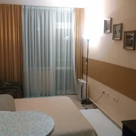 Apartment-studio Breeze-1 *